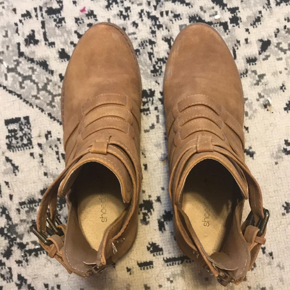 Ankle boots
